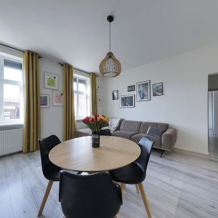 Lovely 2-Bedroom Apartment In Centre Of Bratislava Exterior foto